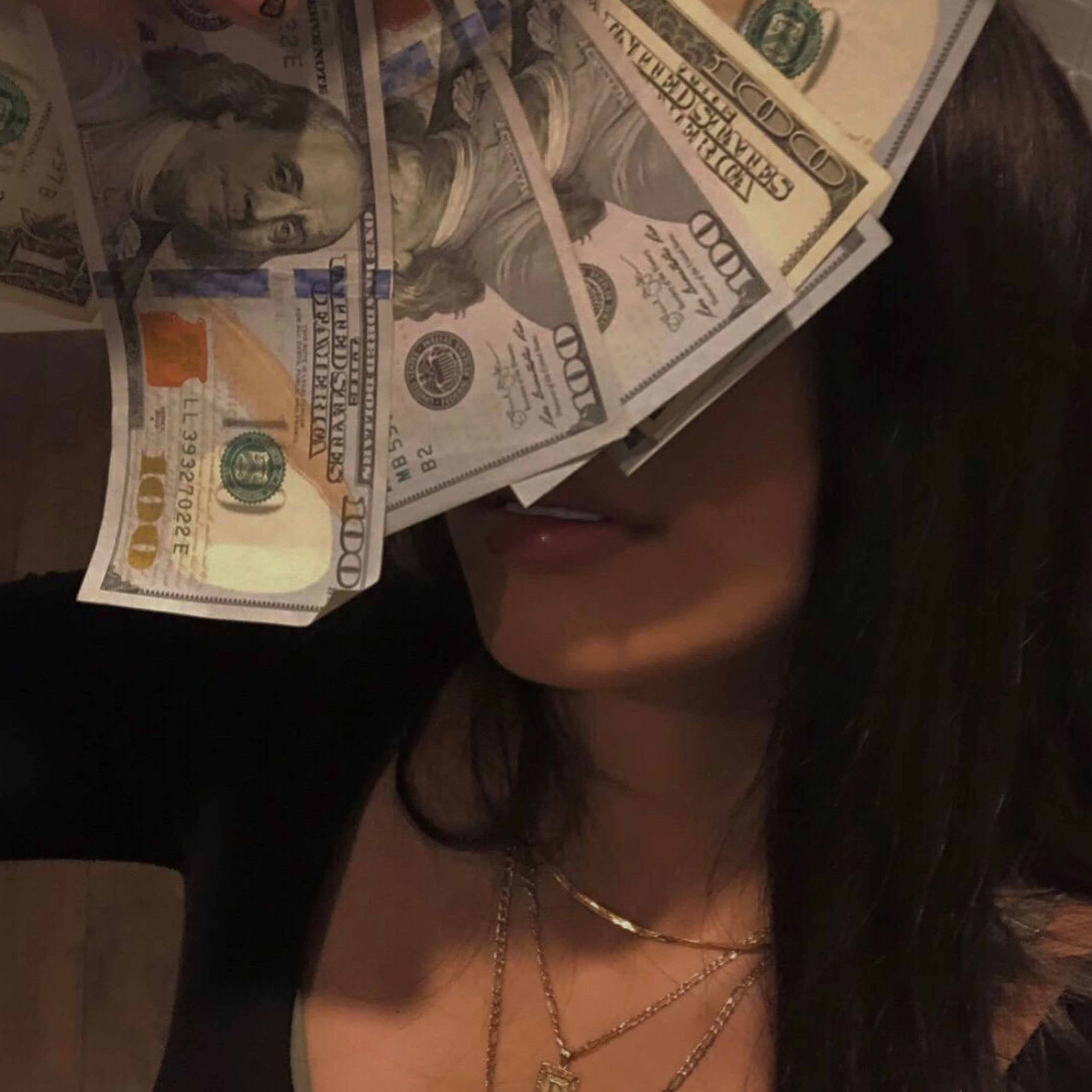 HOW MUCH MONEY DO PEOPLE MAKE ON PORNHUB